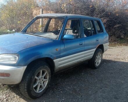 Синий Тойота РАВ 4, объемом двигателя 2 л и пробегом 200 тыс. км за 2100 $, фото 9 на Automoto.ua