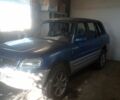 Синий Тойота РАВ 4, объемом двигателя 2 л и пробегом 200 тыс. км за 2100 $, фото 1 на Automoto.ua