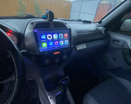 Синій Тойота РАВ 4, об'ємом двигуна 2 л та пробігом 244 тис. км за 6800 $, фото 22 на Automoto.ua