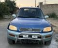 Синий Тойота РАВ 4, объемом двигателя 2 л и пробегом 233 тыс. км за 2400 $, фото 1 на Automoto.ua