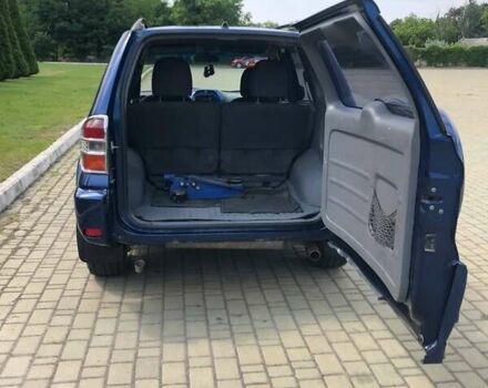 Синій Тойота РАВ 4, об'ємом двигуна 2 л та пробігом 307 тис. км за 6200 $, фото 1 на Automoto.ua