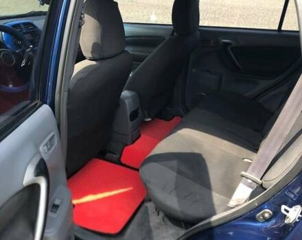 Синій Тойота РАВ 4, об'ємом двигуна 2 л та пробігом 307 тис. км за 6200 $, фото 10 на Automoto.ua