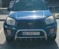 Синий Тойота РАВ 4, объемом двигателя 2 л и пробегом 350 тыс. км за 6800 $, фото 1 на Automoto.ua
