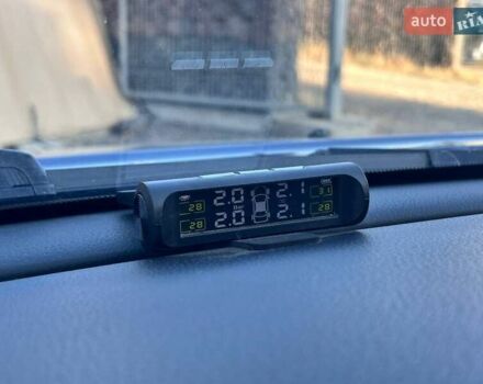 Синий Тойота РАВ 4, объемом двигателя 2 л и пробегом 238 тыс. км за 7000 $, фото 20 на Automoto.ua