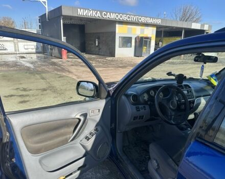 Синий Тойота РАВ 4, объемом двигателя 2 л и пробегом 2 тыс. км за 3600 $, фото 5 на Automoto.ua