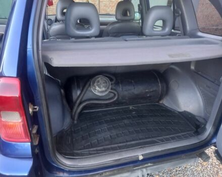 Синий Тойота РАВ 4, объемом двигателя 2 л и пробегом 330 тыс. км за 6500 $, фото 7 на Automoto.ua