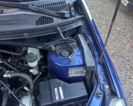 Синий Тойота РАВ 4, объемом двигателя 2 л и пробегом 330 тыс. км за 6500 $, фото 3 на Automoto.ua