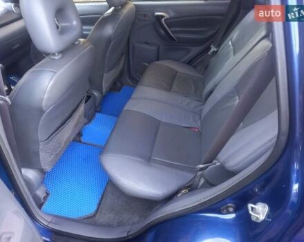 Синий Тойота РАВ 4, объемом двигателя 2 л и пробегом 330 тыс. км за 6499 $, фото 16 на Automoto.ua