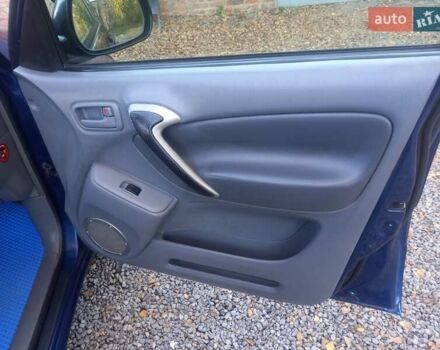 Синий Тойота РАВ 4, объемом двигателя 2 л и пробегом 330 тыс. км за 6499 $, фото 13 на Automoto.ua