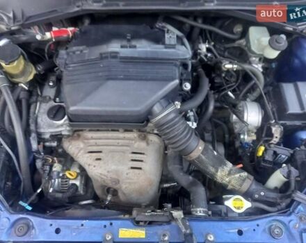 Синий Тойота РАВ 4, объемом двигателя 2 л и пробегом 330 тыс. км за 6499 $, фото 2 на Automoto.ua