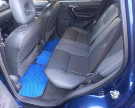 Синий Тойота РАВ 4, объемом двигателя 2 л и пробегом 330 тыс. км за 6500 $, фото 6 на Automoto.ua