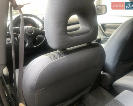 Синий Тойота РАВ 4, объемом двигателя 2 л и пробегом 301 тыс. км за 5689 $, фото 4 на Automoto.ua