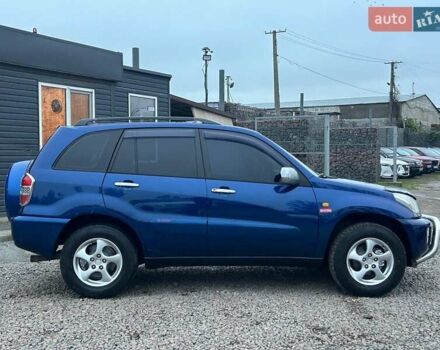 Синий Тойота РАВ 4, объемом двигателя 2 л и пробегом 242 тыс. км за 6700 $, фото 3 на Automoto.ua