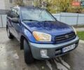 Синий Тойота РАВ 4, объемом двигателя 2 л и пробегом 135 тыс. км за 5500 $, фото 1 на Automoto.ua