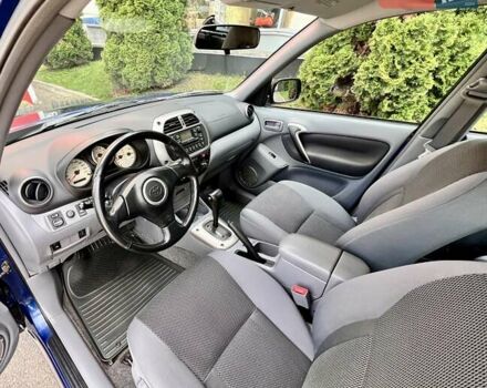 Синий Тойота РАВ 4, объемом двигателя 0 л и пробегом 34 тыс. км за 14500 $, фото 14 на Automoto.ua