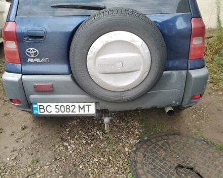 Синий Тойота РАВ 4, объемом двигателя 2 л и пробегом 323 тыс. км за 4999 $, фото 2 на Automoto.ua