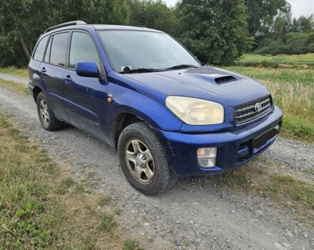 Синій Тойота РАВ 4, об'ємом двигуна 2 л та пробігом 329 тис. км за 2900 $, фото 1 на Automoto.ua