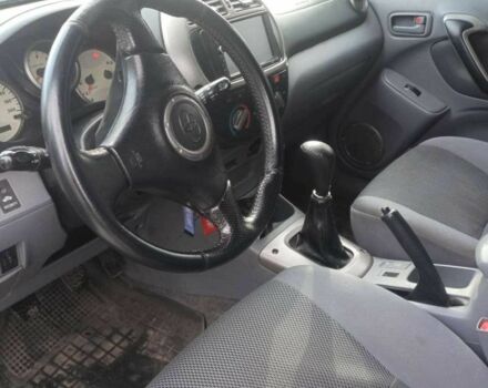 Синий Тойота РАВ 4, объемом двигателя 2 л и пробегом 280 тыс. км за 3700 $, фото 7 на Automoto.ua