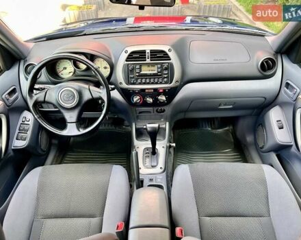 Синий Тойота РАВ 4, объемом двигателя 0 л и пробегом 34 тыс. км за 14500 $, фото 21 на Automoto.ua