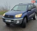 Синий Тойота РАВ 4, объемом двигателя 2 л и пробегом 135 тыс. км за 6500 $, фото 1 на Automoto.ua