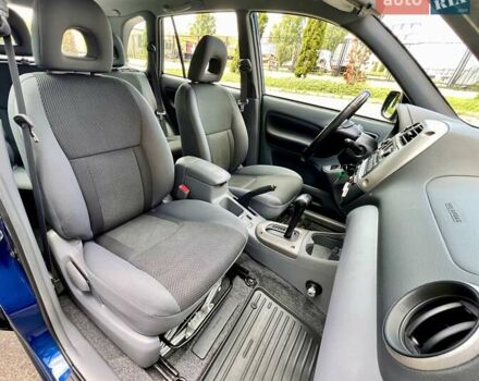 Синий Тойота РАВ 4, объемом двигателя 0 л и пробегом 34 тыс. км за 14500 $, фото 34 на Automoto.ua