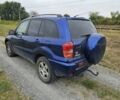 Синій Тойота РАВ 4, об'ємом двигуна 2 л та пробігом 329 тис. км за 2900 $, фото 3 на Automoto.ua