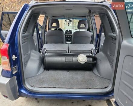 Синий Тойота РАВ 4, объемом двигателя 2 л и пробегом 135 тыс. км за 5900 $, фото 8 на Automoto.ua