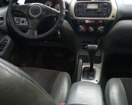 Синий Тойота РАВ 4, объемом двигателя 2 л и пробегом 226 тыс. км за 7800 $, фото 6 на Automoto.ua