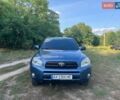 Синій Тойота РАВ 4, об'ємом двигуна 2 л та пробігом 236 тис. км за 8800 $, фото 7 на Automoto.ua
