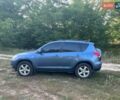 Синій Тойота РАВ 4, об'ємом двигуна 2 л та пробігом 236 тис. км за 8800 $, фото 6 на Automoto.ua