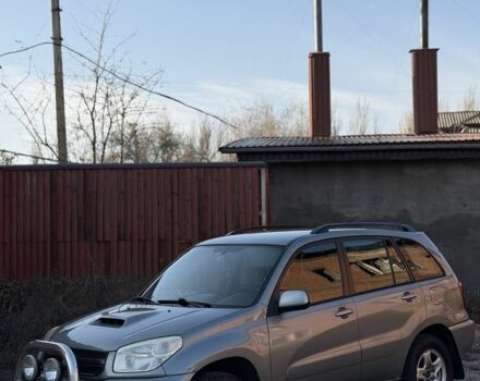 Синий Тойота РАВ 4, объемом двигателя 2 л и пробегом 313 тыс. км за 4350 $, фото 2 на Automoto.ua