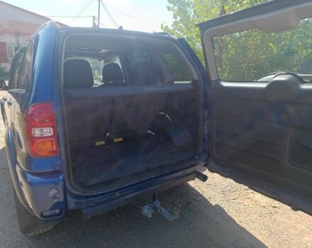 Синий Тойота РАВ 4, объемом двигателя 2 л и пробегом 320 тыс. км за 3400 $, фото 2 на Automoto.ua