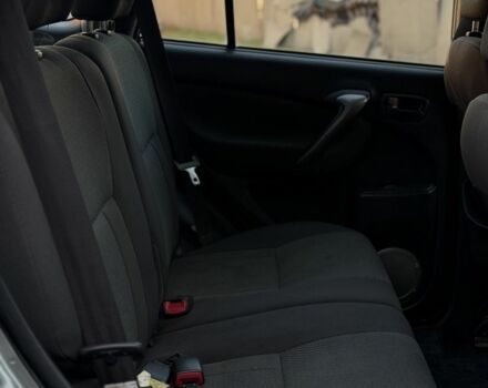 Синий Тойота РАВ 4, объемом двигателя 2 л и пробегом 313 тыс. км за 4350 $, фото 14 на Automoto.ua