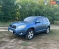 Синій Тойота РАВ 4, об'ємом двигуна 2 л та пробігом 236 тис. км за 8800 $, фото 1 на Automoto.ua