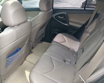 Синій Тойота РАВ 4, об'ємом двигуна 2.2 л та пробігом 260 тис. км за 9000 $, фото 10 на Automoto.ua