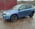 Синій Тойота РАВ 4, об'ємом двигуна 2.2 л та пробігом 318 тис. км за 8000 $, фото 1 на Automoto.ua