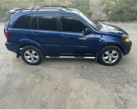 Синий Тойота РАВ 4, объемом двигателя 2 л и пробегом 250 тыс. км за 6133 $, фото 1 на Automoto.ua