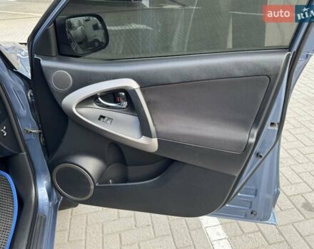 Синий Тойота РАВ 4, объемом двигателя 2 л и пробегом 145 тыс. км за 9900 $, фото 13 на Automoto.ua