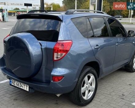 Синий Тойота РАВ 4, объемом двигателя 2 л и пробегом 145 тыс. км за 9900 $, фото 6 на Automoto.ua