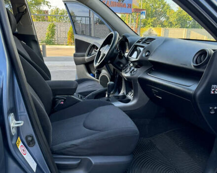 Синий Тойота РАВ 4, объемом двигателя 2 л и пробегом 187 тыс. км за 7700 $, фото 16 на Automoto.ua