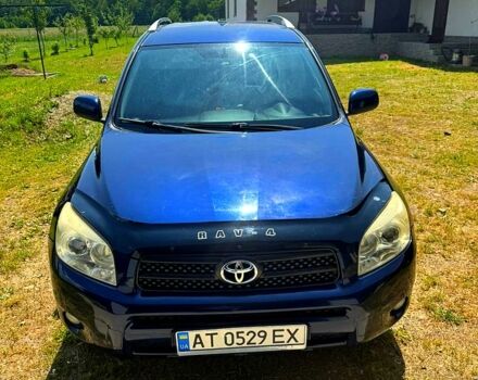 Синій Тойота РАВ 4, об'ємом двигуна 2.2 л та пробігом 240 тис. км за 9500 $, фото 2 на Automoto.ua