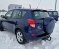 Синий Тойота РАВ 4, объемом двигателя 2.2 л и пробегом 230 тыс. км за 2601 $, фото 3 на Automoto.ua