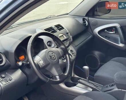 Синий Тойота РАВ 4, объемом двигателя 2 л и пробегом 145 тыс. км за 9900 $, фото 16 на Automoto.ua