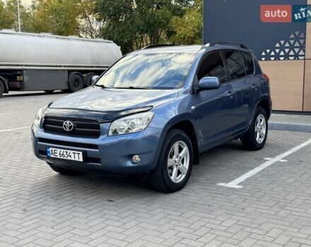 Синий Тойота РАВ 4, объемом двигателя 2 л и пробегом 145 тыс. км за 9900 $, фото 3 на Automoto.ua