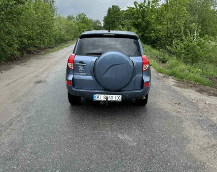 Синий Тойота РАВ 4, объемом двигателя 2.2 л и пробегом 250 тыс. км за 10500 $, фото 3 на Automoto.ua