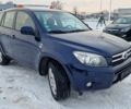 Синий Тойота РАВ 4, объемом двигателя 2.2 л и пробегом 230 тыс. км за 2601 $, фото 1 на Automoto.ua