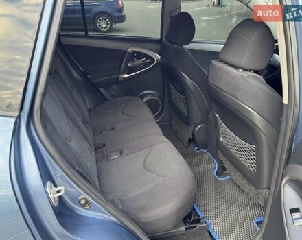 Синий Тойота РАВ 4, объемом двигателя 2 л и пробегом 145 тыс. км за 9900 $, фото 14 на Automoto.ua