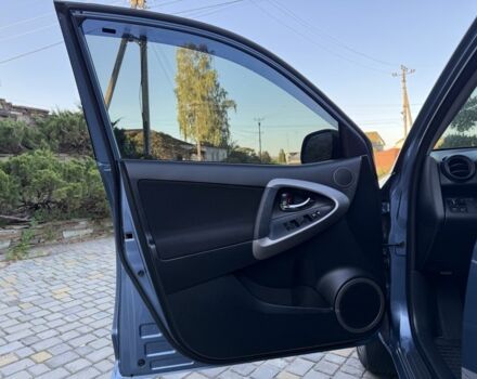 Синий Тойота РАВ 4, объемом двигателя 2 л и пробегом 124 тыс. км за 12000 $, фото 8 на Automoto.ua