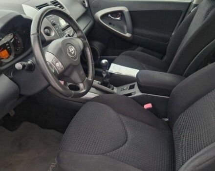 Синий Тойота РАВ 4, объемом двигателя 2.2 л и пробегом 230 тыс. км за 2601 $, фото 4 на Automoto.ua