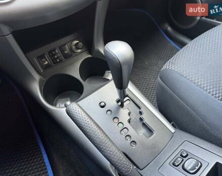 Синий Тойота РАВ 4, объемом двигателя 2 л и пробегом 145 тыс. км за 9900 $, фото 21 на Automoto.ua